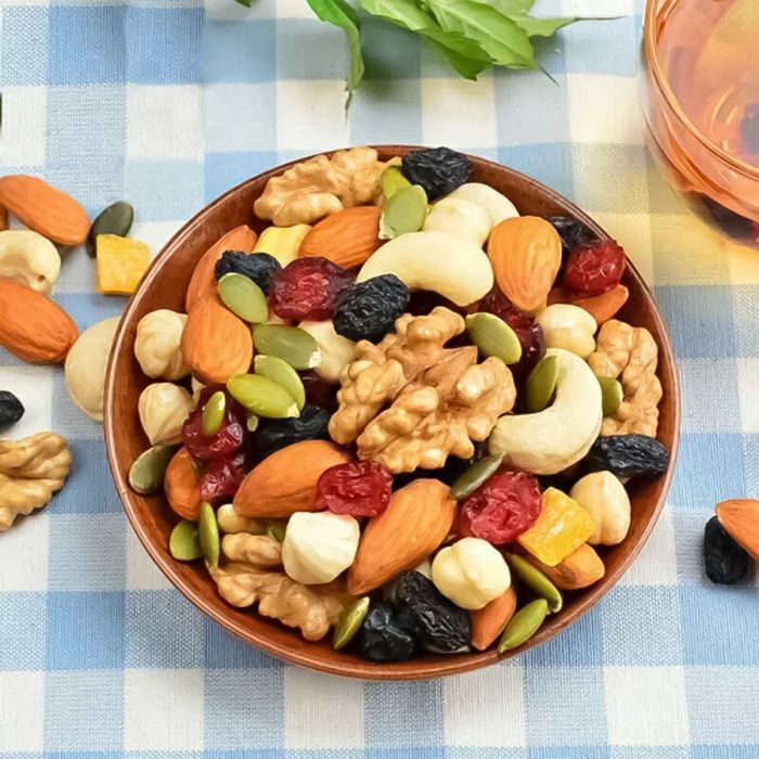 Mix Nuts With Dry Fruits 500g | Snacks & Candy | Seeds & Nuts